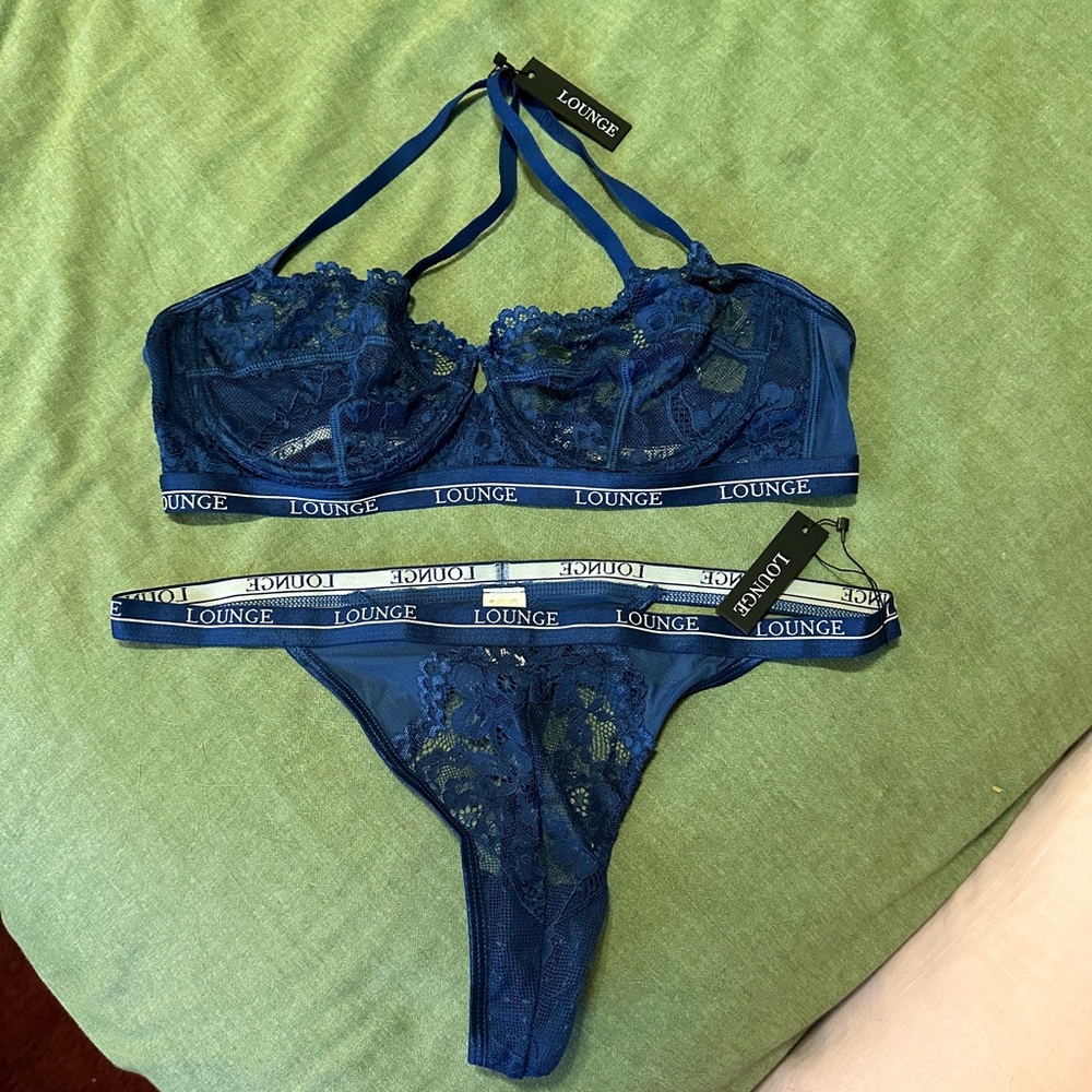 Lounge Royal Balcony Bra and Thong set